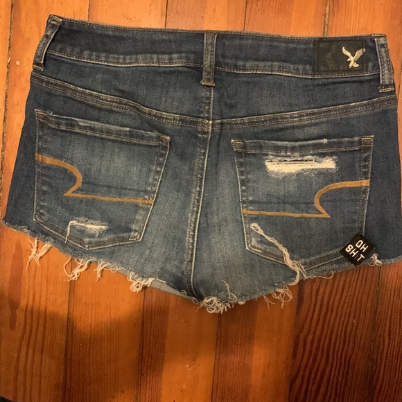 American Eagle shorts - size 4 - Picture 2 of 4